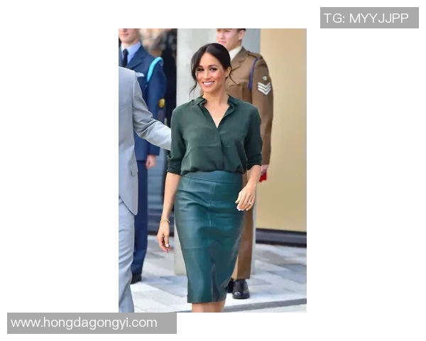 精神小伙与潮男的时尚对决谁才是年轻人的潮流引领者