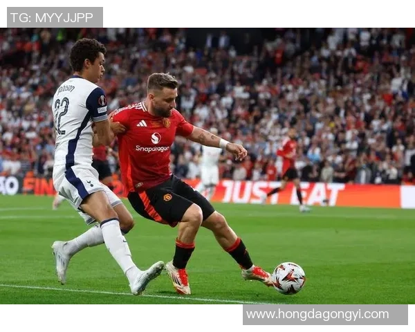 2018年曼联与热刺激战回顾:经典对决与精彩瞬间解析