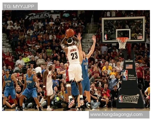 2009年东部决赛回顾：魔术与骑士的激烈对决与精彩瞬间分析