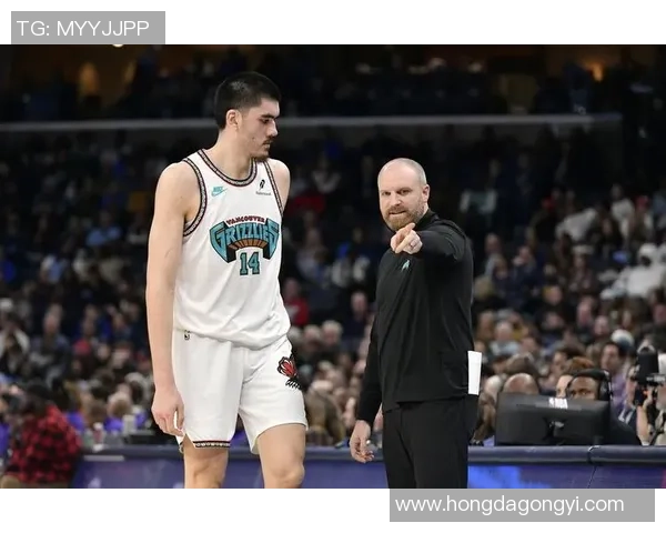 哪里可以观看火箭队对灰熊队的精彩比赛直播和相关信息分享